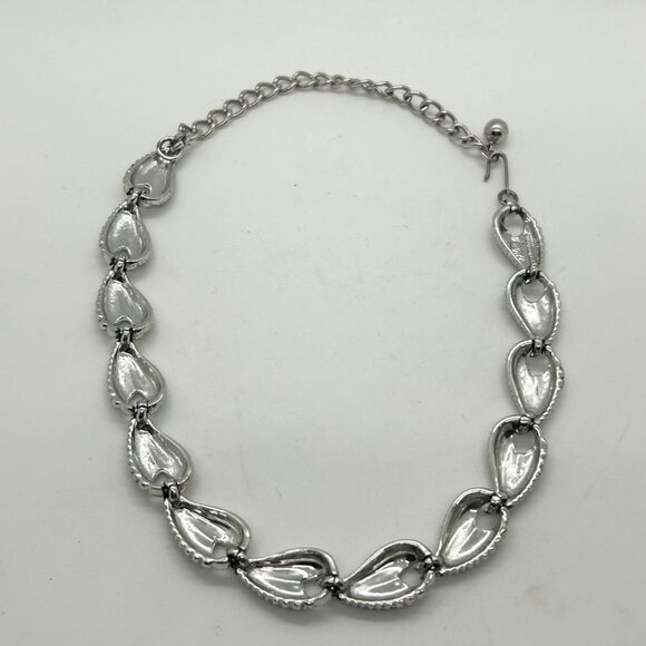 Silver-Tone Vintage Necklace Leaf Design & Hook Closure Adjustable Chain Elegant - Picture 7 of 16